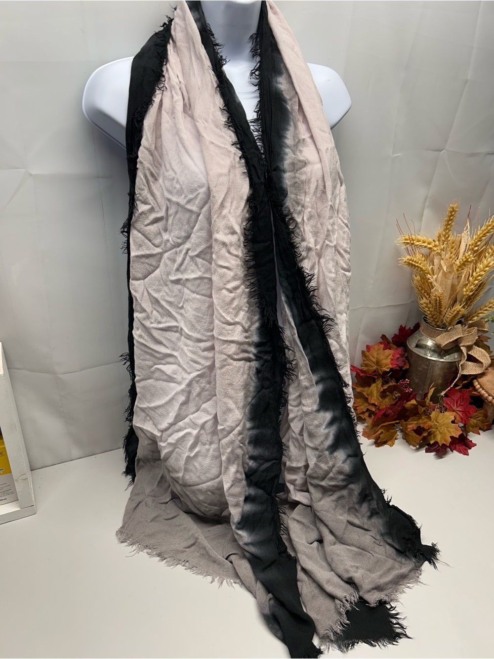 Neutral Ombre Fringed Lightweight Scarf - Black & Cream